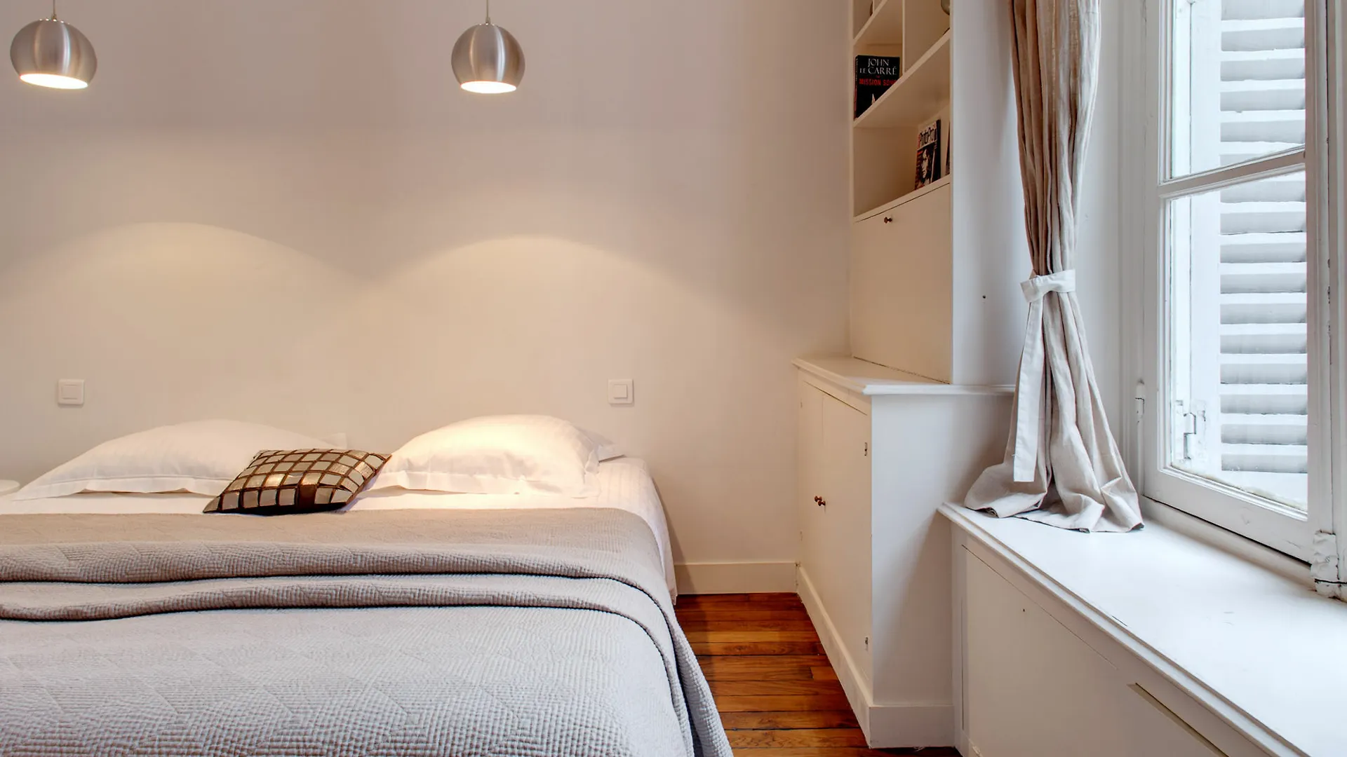 Apartment Europea - Invalides Paris
